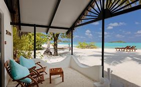 Rihiveli Resort  4*